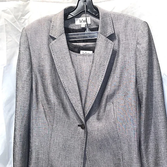 LE SUIT SILVER/GREY 3-PC POLYESTER SUIT SZ 18
